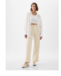 Display images to show real-time content