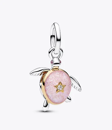 Front of turtle charm, featuring a lab-grown diamond