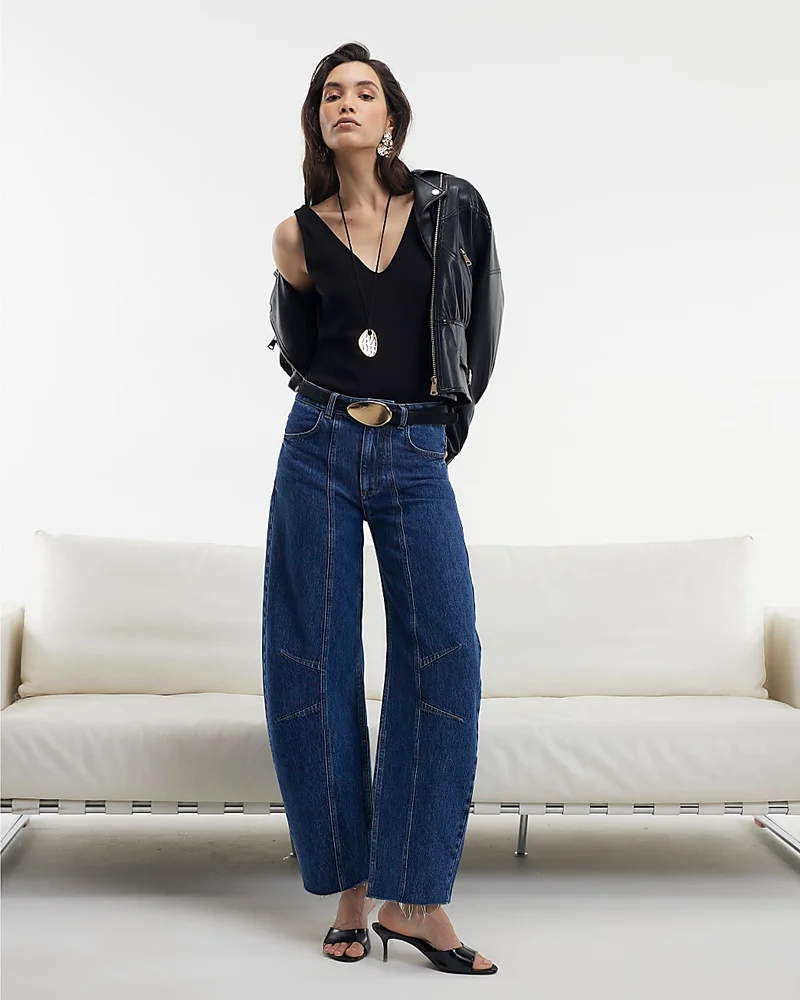 Womens Blue Mid Rise Seamed Raw Hem Barrel Jeans