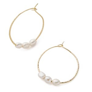 Women's Pearl Hoop Earring