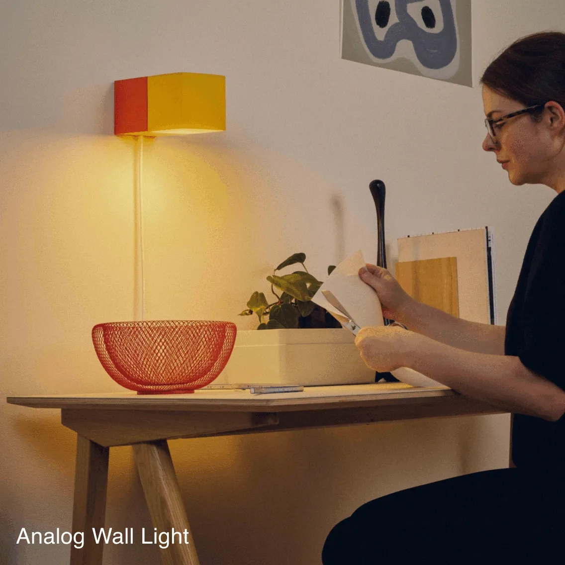 Analog Wall Light