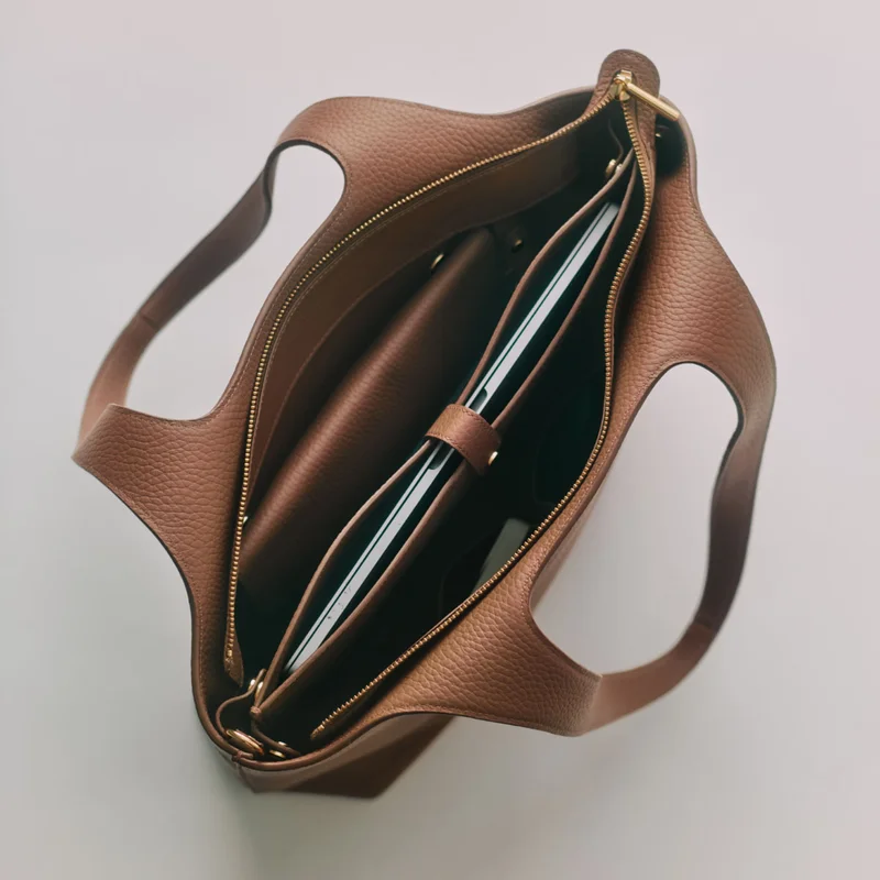 ESSENTIAL BAGS