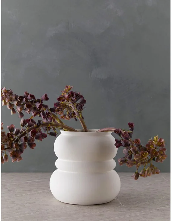 Naya Vase-White