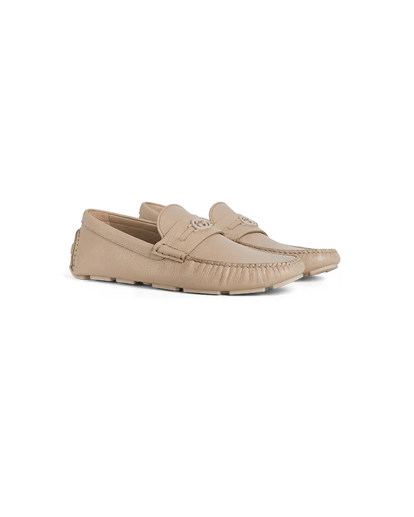 Shoe(s) Discover more on the Gucci website