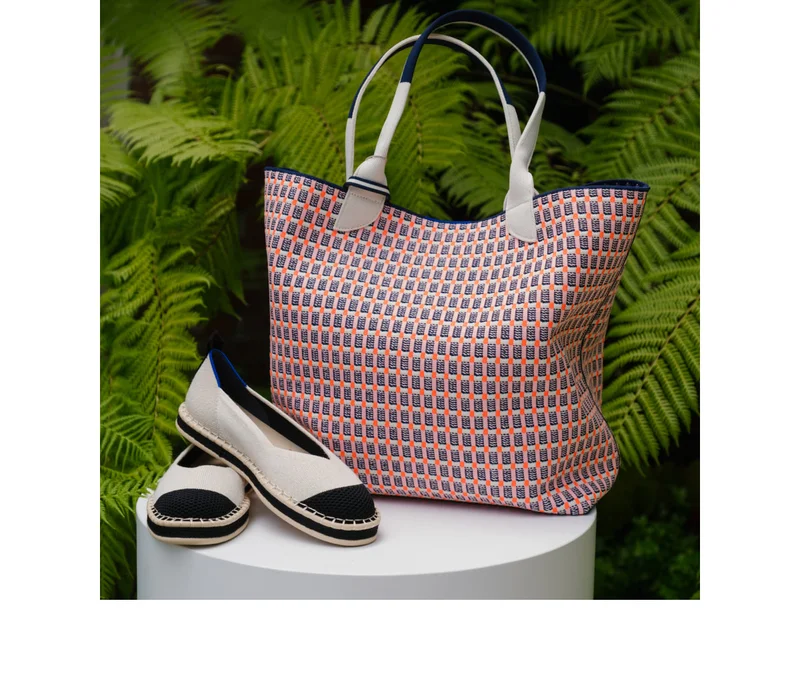 SHOP BAGS