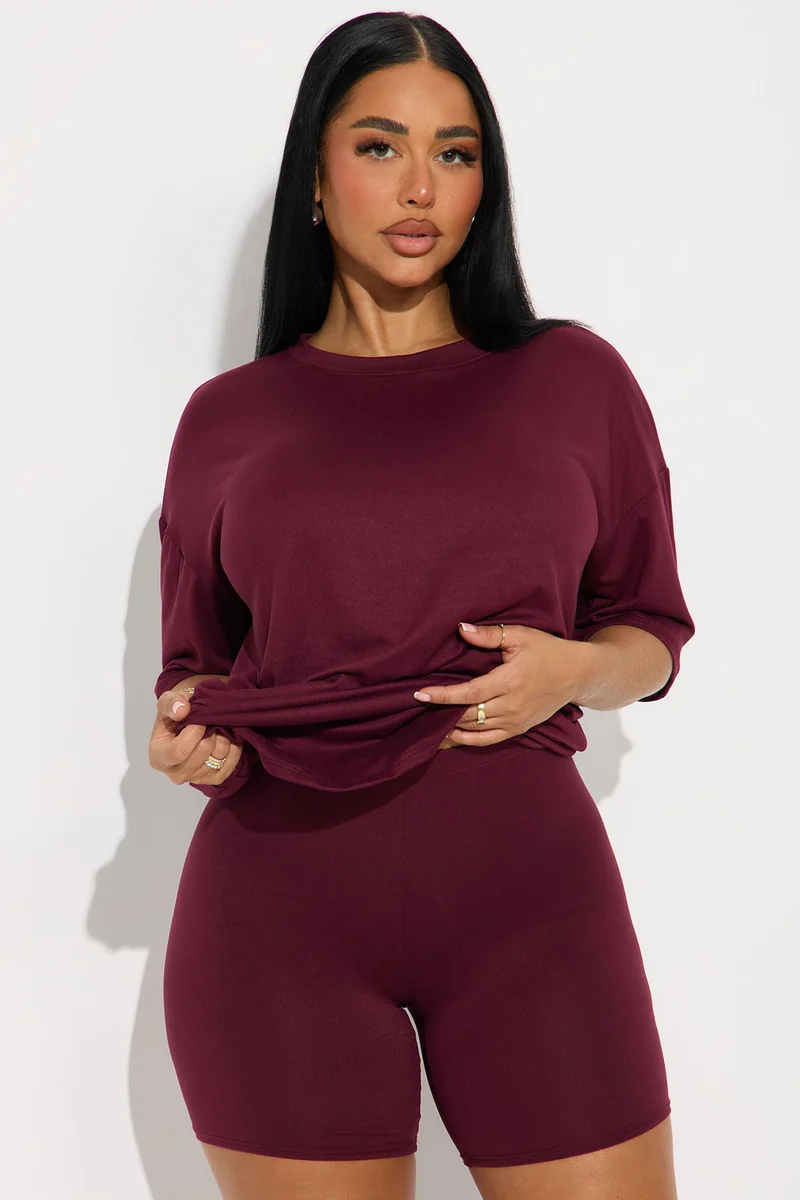 Image of Weekend Vibes Short Set - Burgundy