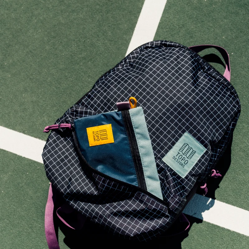 FRONT POCKET