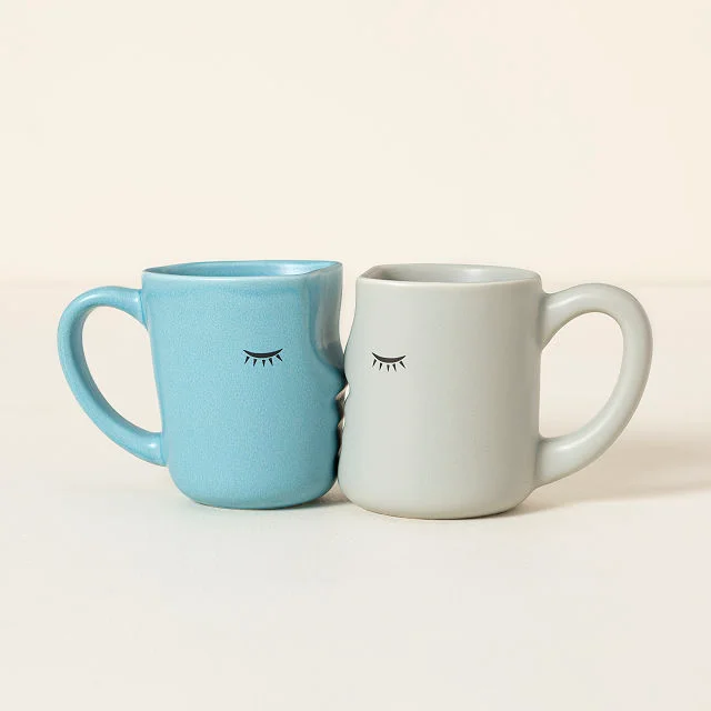 The Kissing Mugs