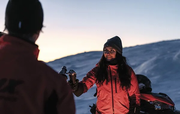 Lynx riders talking