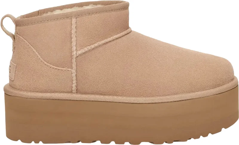 UGG,  Sand / 9