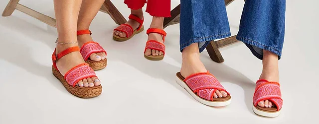 Mae Crossover Slide Sandal - Image