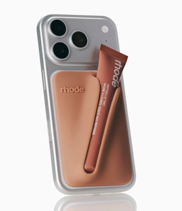snap-on lip case lip holder with magsafe in colada