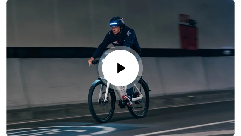Watch how the Stromer Alinghi Red Bull Racing Smart Helmet seamlessly integrates with the ST7 bike in urban settings.