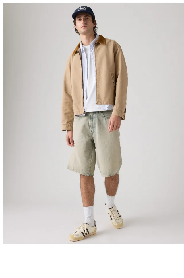 LIGHT WASH SHORTS
