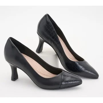Clarks Collection Leather Pump - Kataleyna Rose