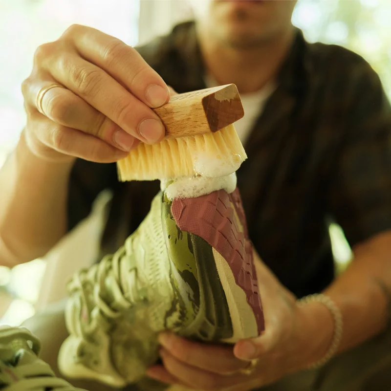 THE CLEAN YOUR WEARABLES CRAVE.