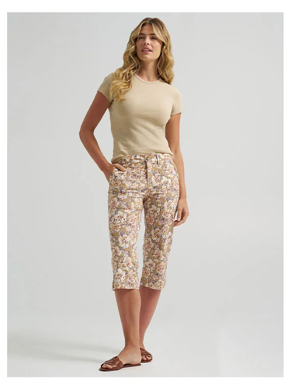 Women's Ultra Lux Comfort with Flex-to-Go Relaxed Fit Utility Skimmer