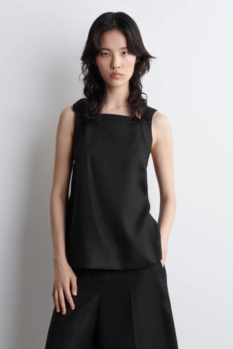 BLACK TOP