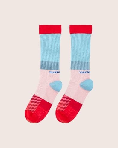 Fakta Hennika Socks