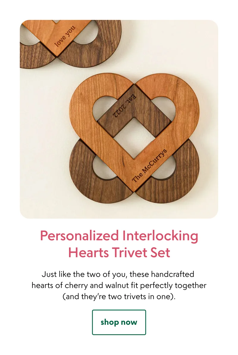 personalized-interlocking-hearts-trivet-set