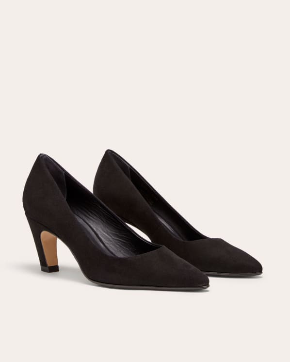 [Image] The Cashmere Relaxed V-Neck | Black Suede