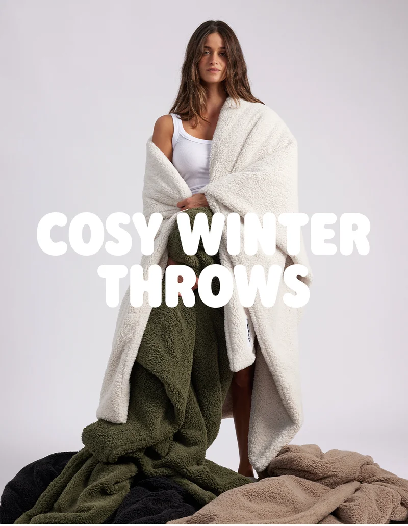 COSY WINTER THROWS