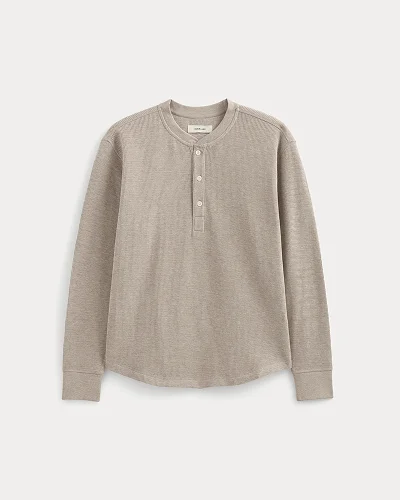 Image | Thermal Henley in Cozy Waffle | Heathered Oatmeal