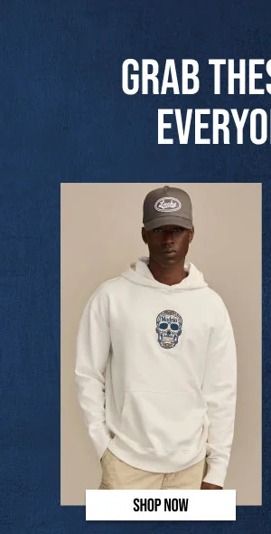 Modelo Small Skull Hoodie Shop Now
