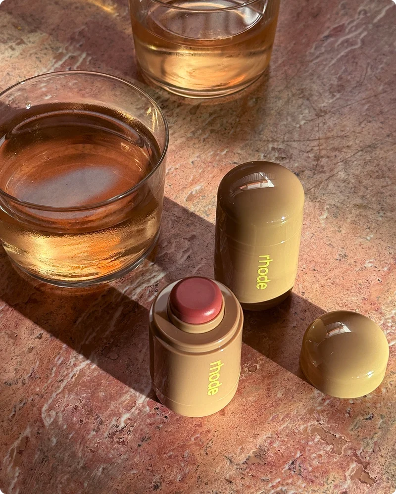 pocket blush tan line