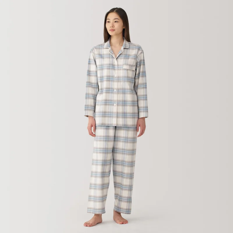 Image of Women's Side Seamless Flannel Pajamas