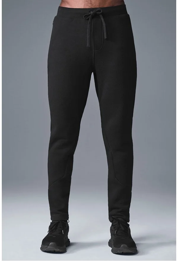 The Triumph Sweatpant - Black - Black / L