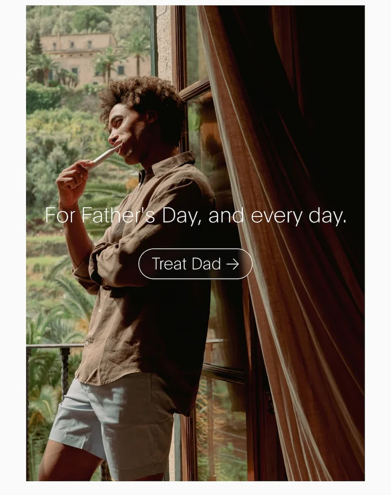 SURI Restore Toothpaste imagery showcasing the product shot in the center - in flavour 'mixed mint'