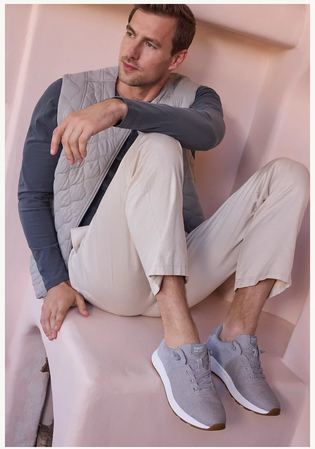 TRVL LITE Cabrillo Sneaker