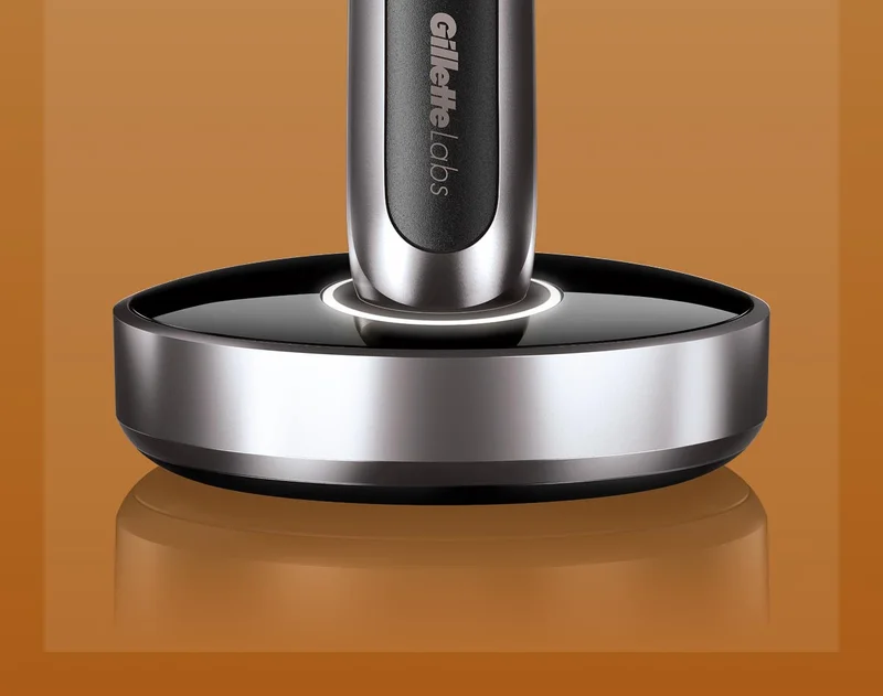 GilletteLabs Heated razor