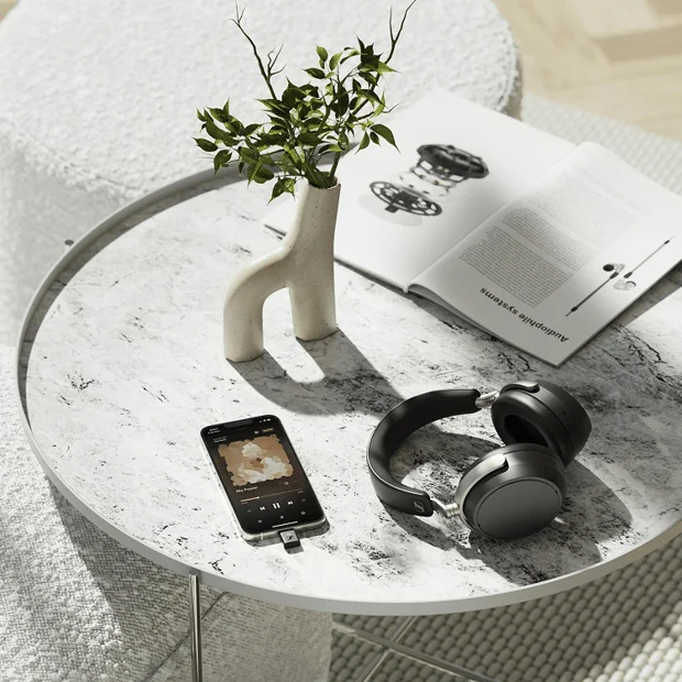 New wireless audiophile headphones HDB 630 and included BTD 700 Bluetooth® USB C Dongle