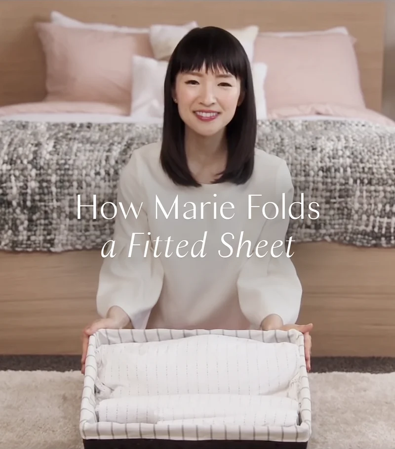 How Marie Folds a Fitted Sheet