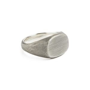 Signet Ring