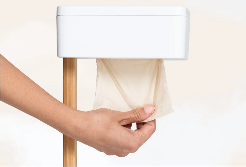 TUSHY Stand