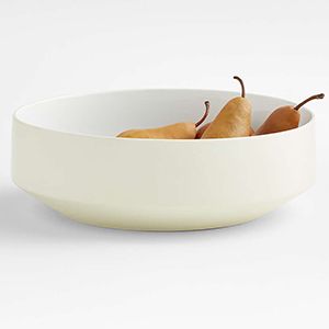 tour porcelain serving bowl