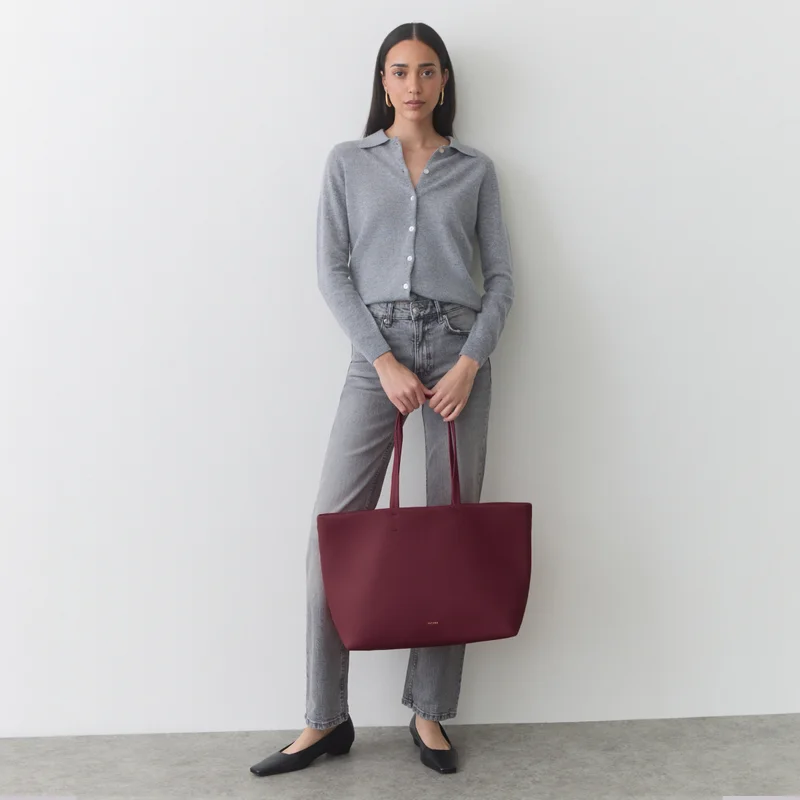 Classic Easy Tote Cherry