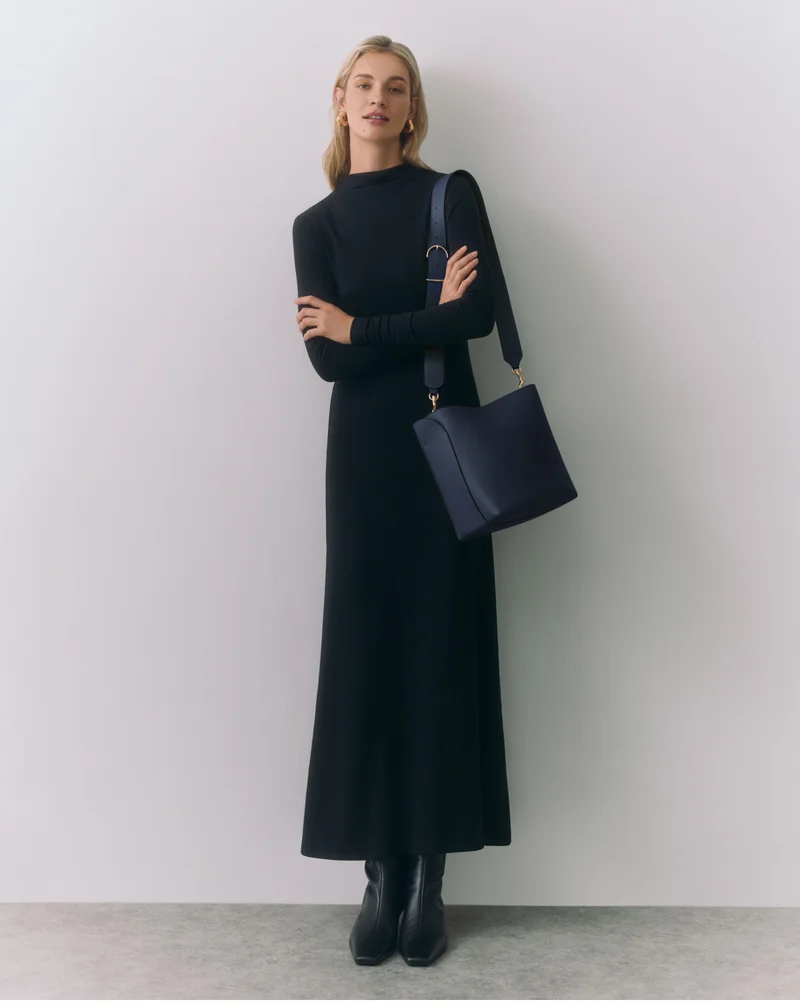 Linea Bucket Bag Navy