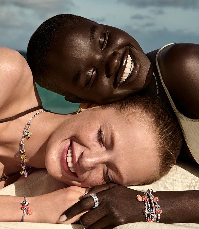 Models in summer jewelry