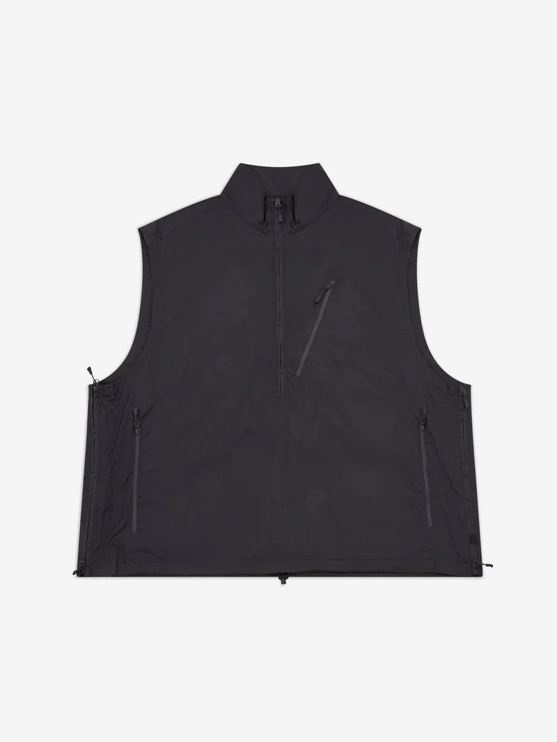 Image of Daiwa Pier39 Tech Wind Shell Vest - Charcoal