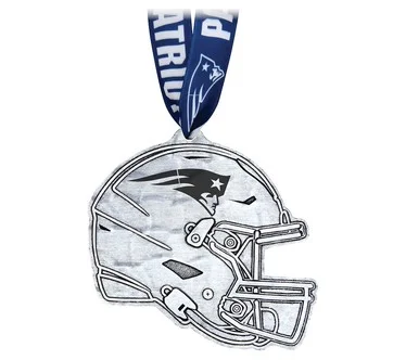 Wendell August NFL Helmet Ornament