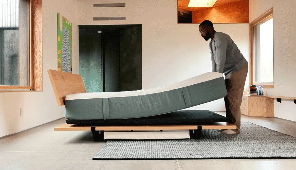 The Adjustable Base —&nbsp;easy to set up, easy to adjust.