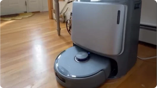 "Thanks to my Narwal Freo Z10 Ultra which can vacuum + mop all in one go…I get to spend less time stressing about crumbs and crayons—and more time actually enjoying these moments."