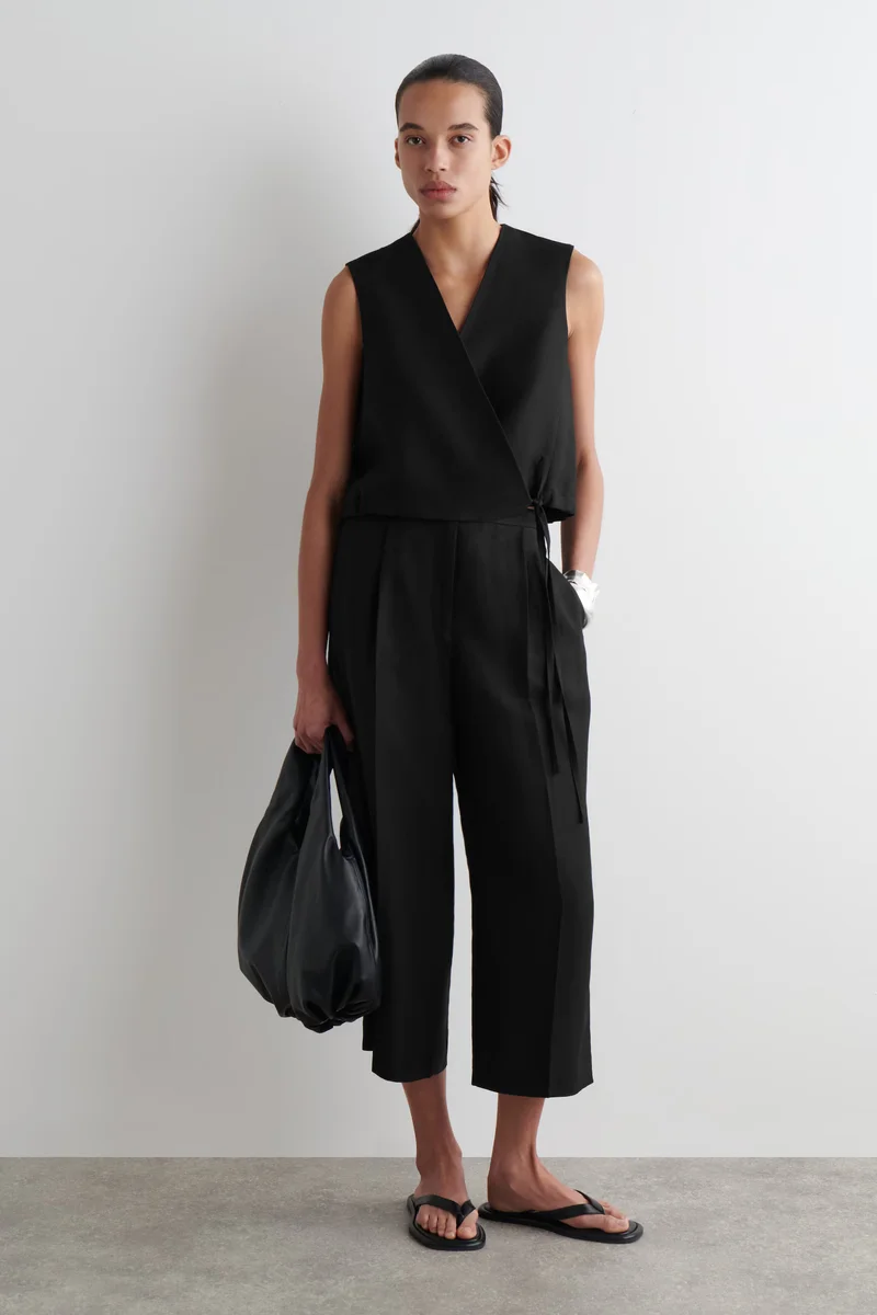 BLACK PANTS