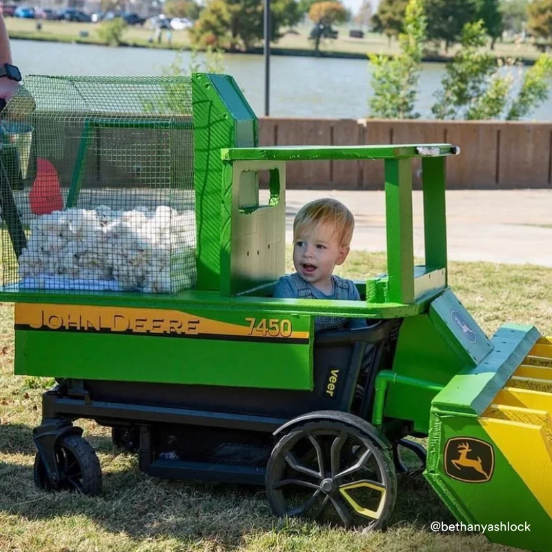 john deere cotton picker