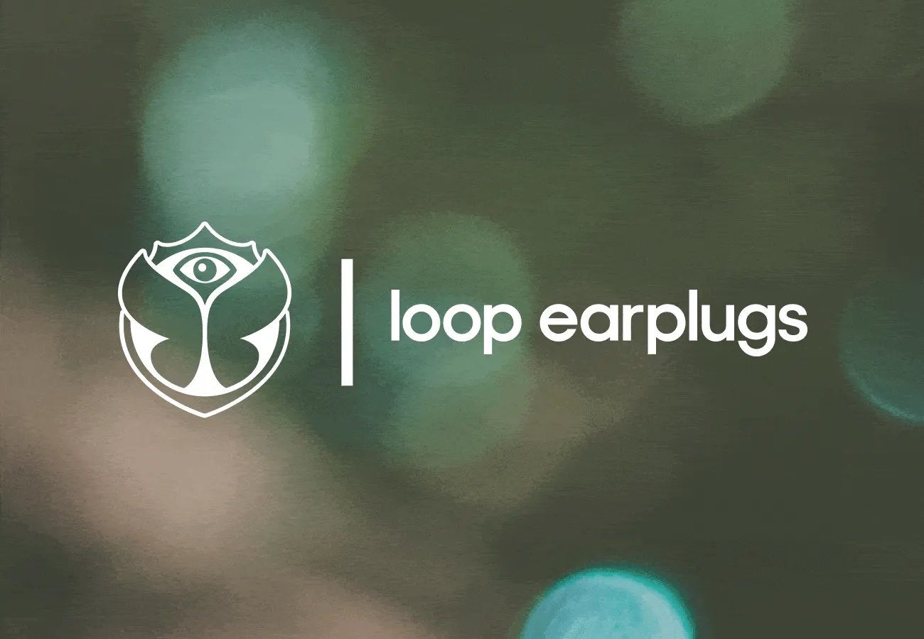 GIF with moving images of people enjoying festivals with the Loop x Tomorrowland Experience 2 earplugs.