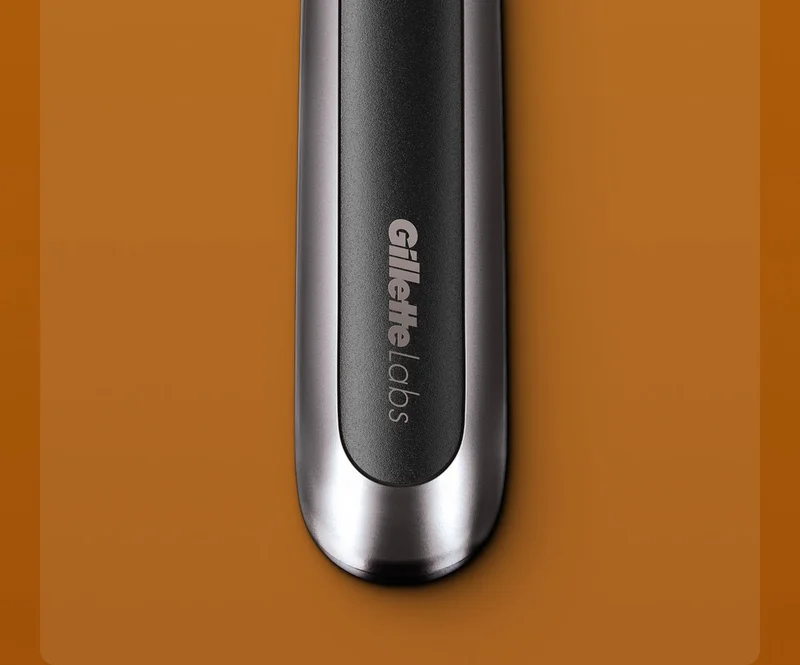 GilletteLabs Heated razor